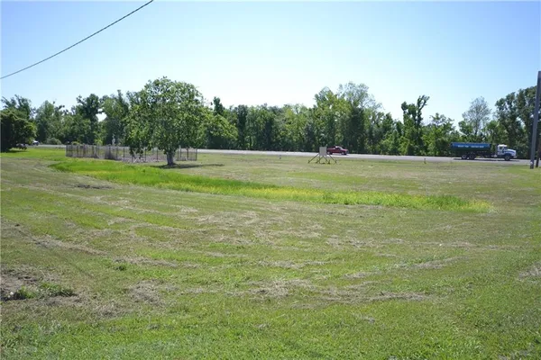 $236,000 | 17174 Highway 90, Des Allemands, LA 70030
