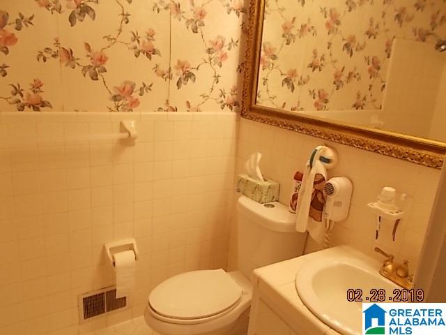 2410 Roberta Road Birmingham, AL 35214 - Photo 13 of 18
