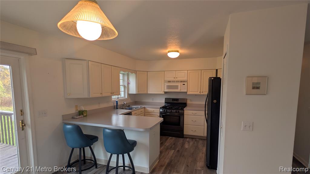 3042 Belsay Road Burton, MI 48519 - Photo 9 of 27
