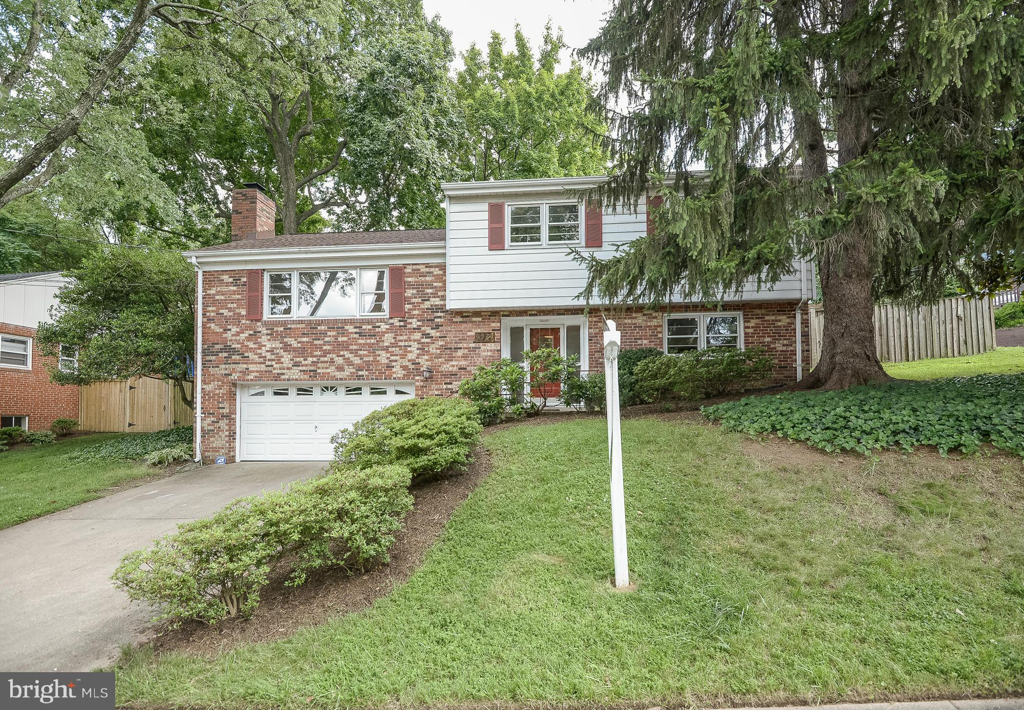 5924 5th Road North Arlington, VA 22203 - Photo 1 of 29 Exterior (Front)