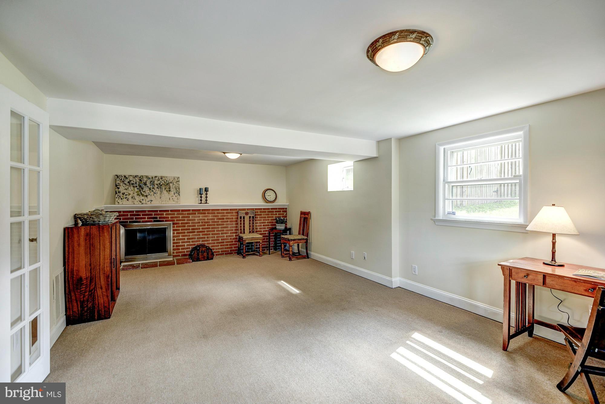 5924 5th Road North Arlington, VA 22203 - Photo 4 of 29 Family Room