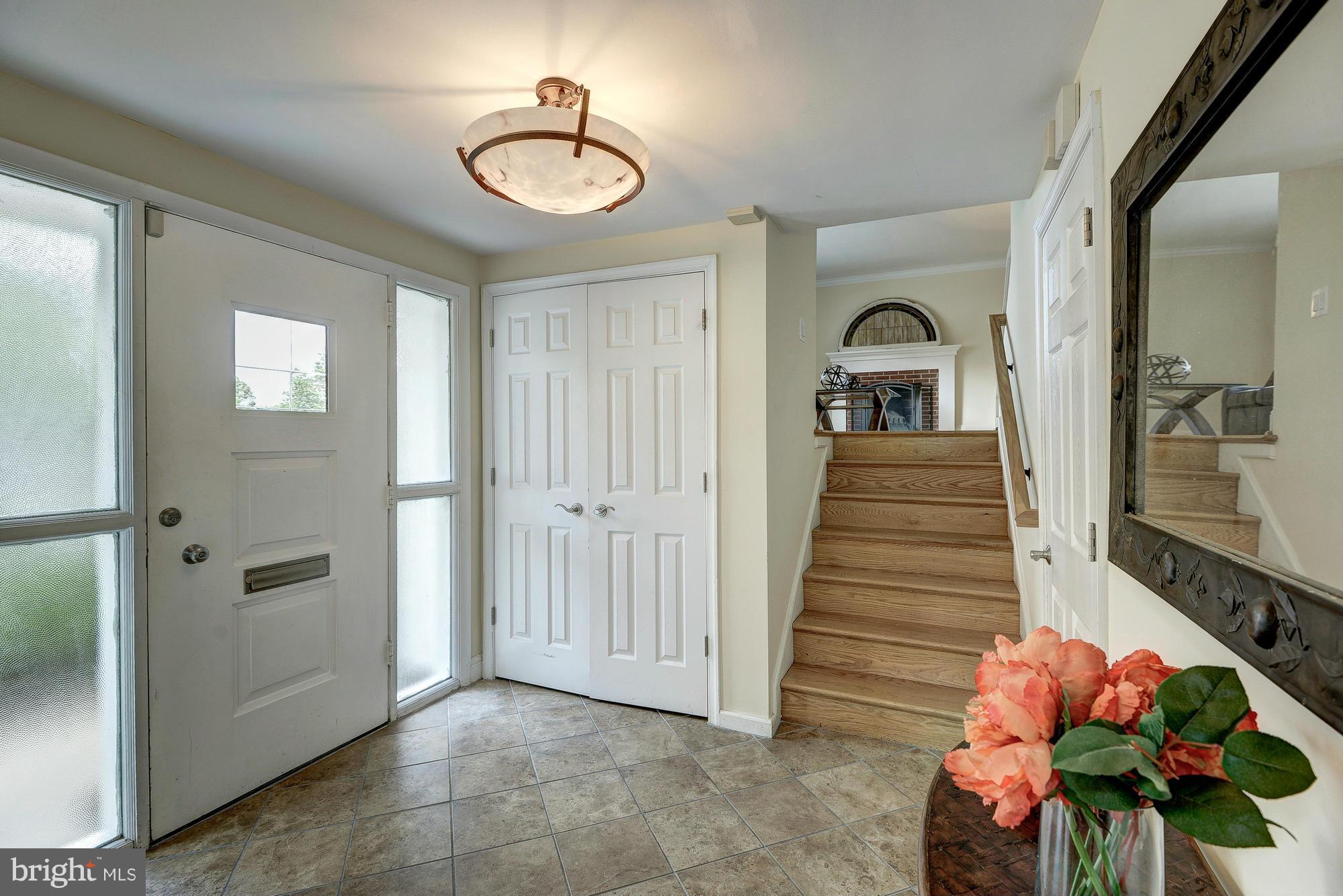 5924 5th Road North Arlington, VA 22203 - Photo 6 of 29 Interior (General)