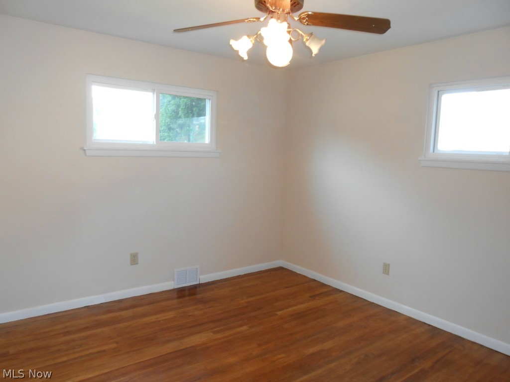 30202 Vineyard Road Eastlake, OH 44095 - Photo 7 of 16