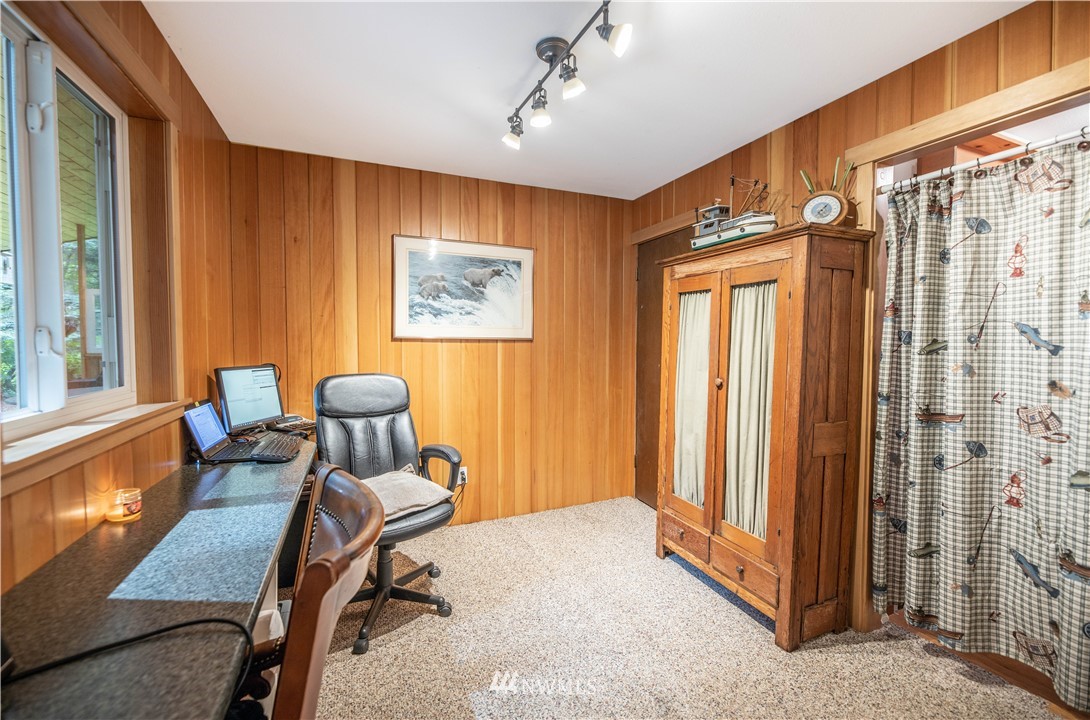 22823 Echo Lake Road Snohomish, WA 98296 - Photo 11 of 34 Gallery Image 11