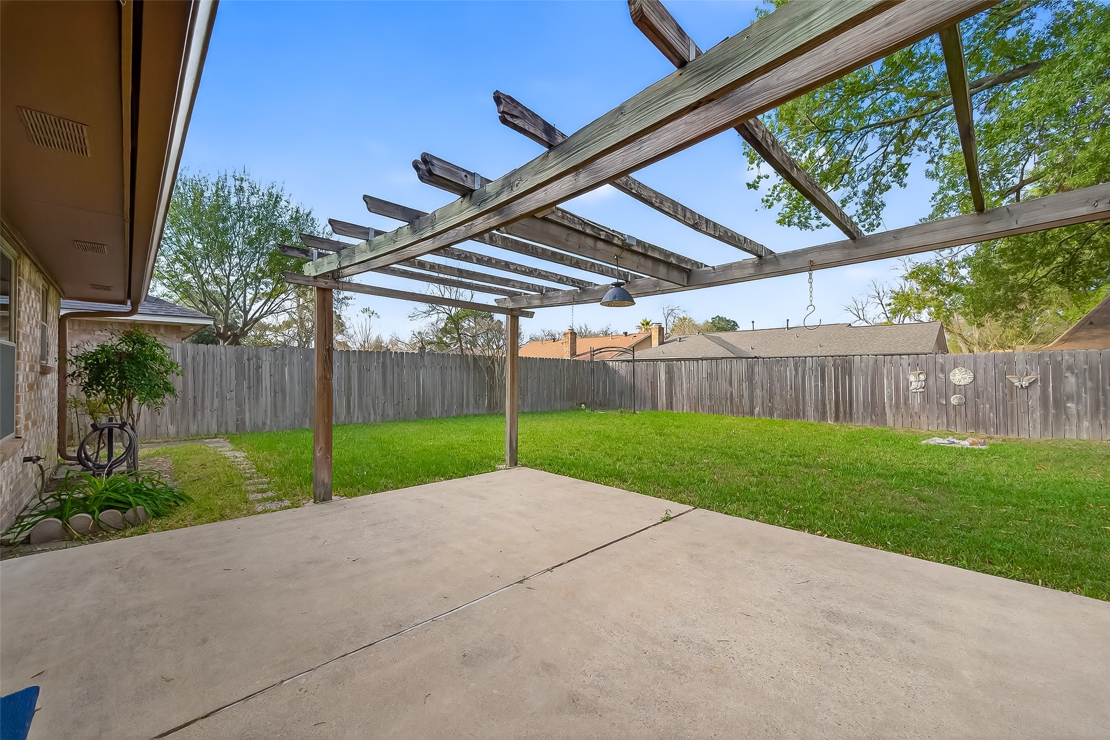 3414 Lemon Tree Lane Houston, TX 77088 - Photo 33 of 38