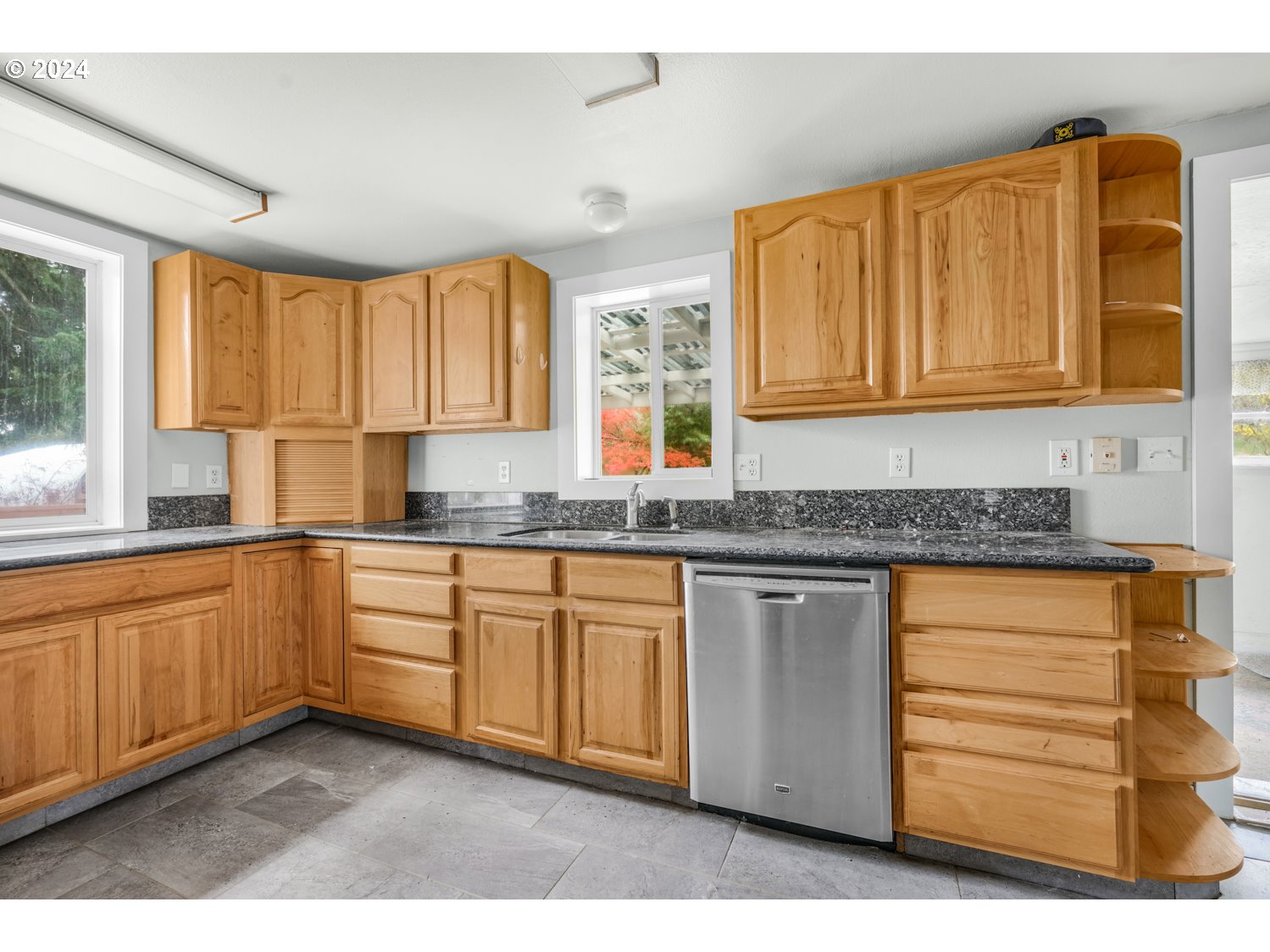 39468 Kingston Jordan Road Scio, OR 97374 - Photo 4 of 23 Gallery Image 4