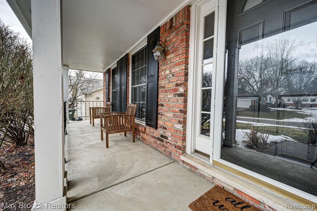 1424 Deerhurst Lane Rochester Hills, MI 48307 - Photo 5 of 74
