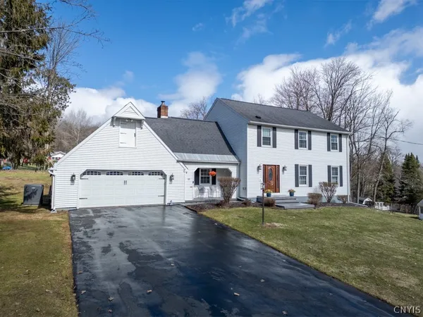 $349,000 | 940 Ridgewood Road, Herkimer, NY 13350