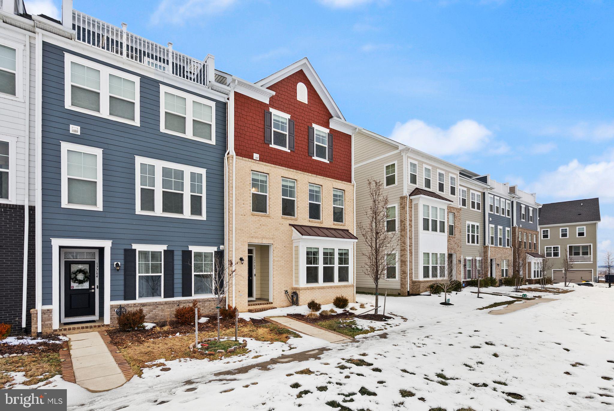 17762 Kingfisher Isle Road Dumfries, VA 22026 - Photo 61 of 62 a front view of a building