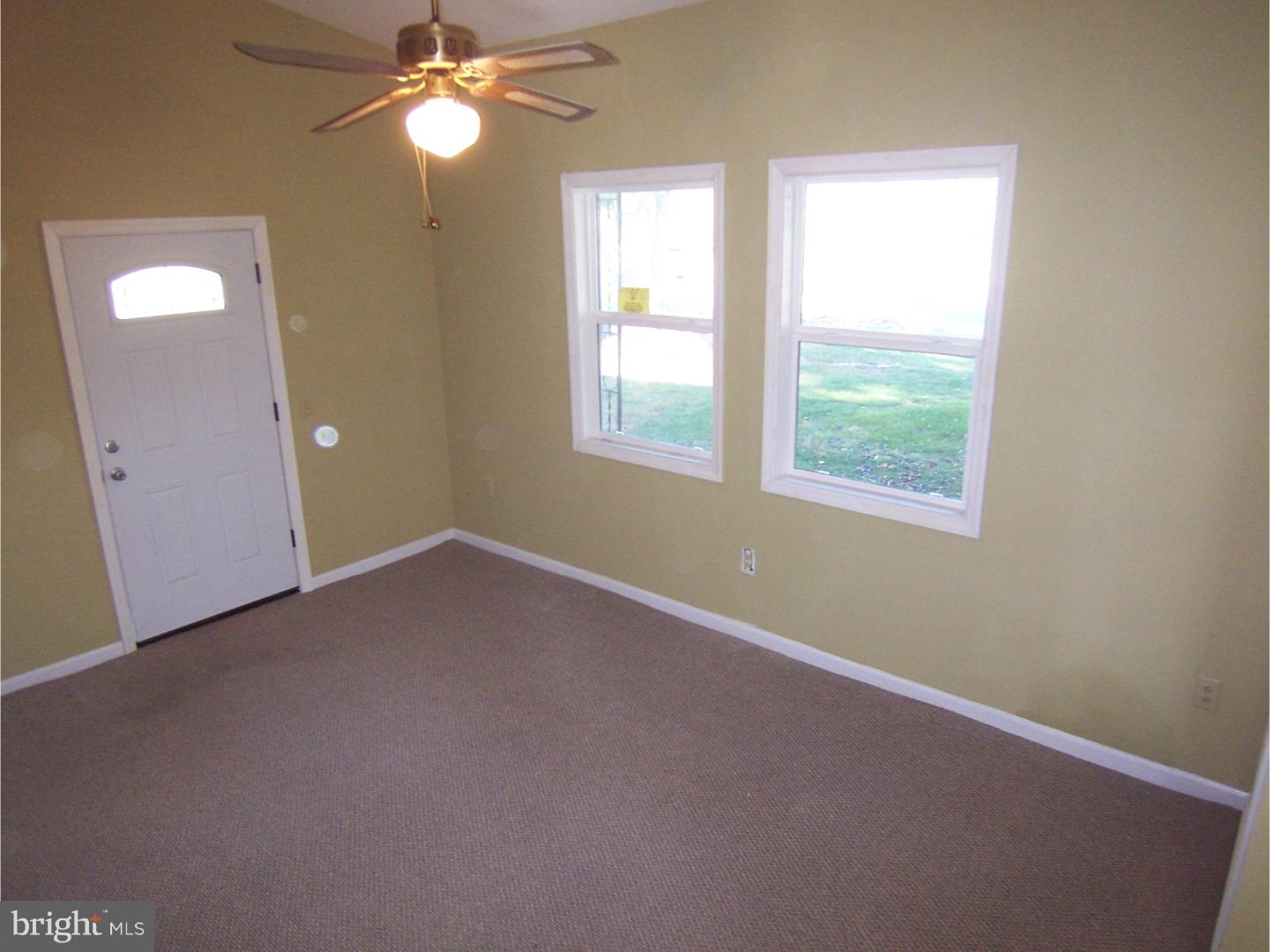 643 Scotch Road Pennington, NJ 08534 - Photo 2 of 25