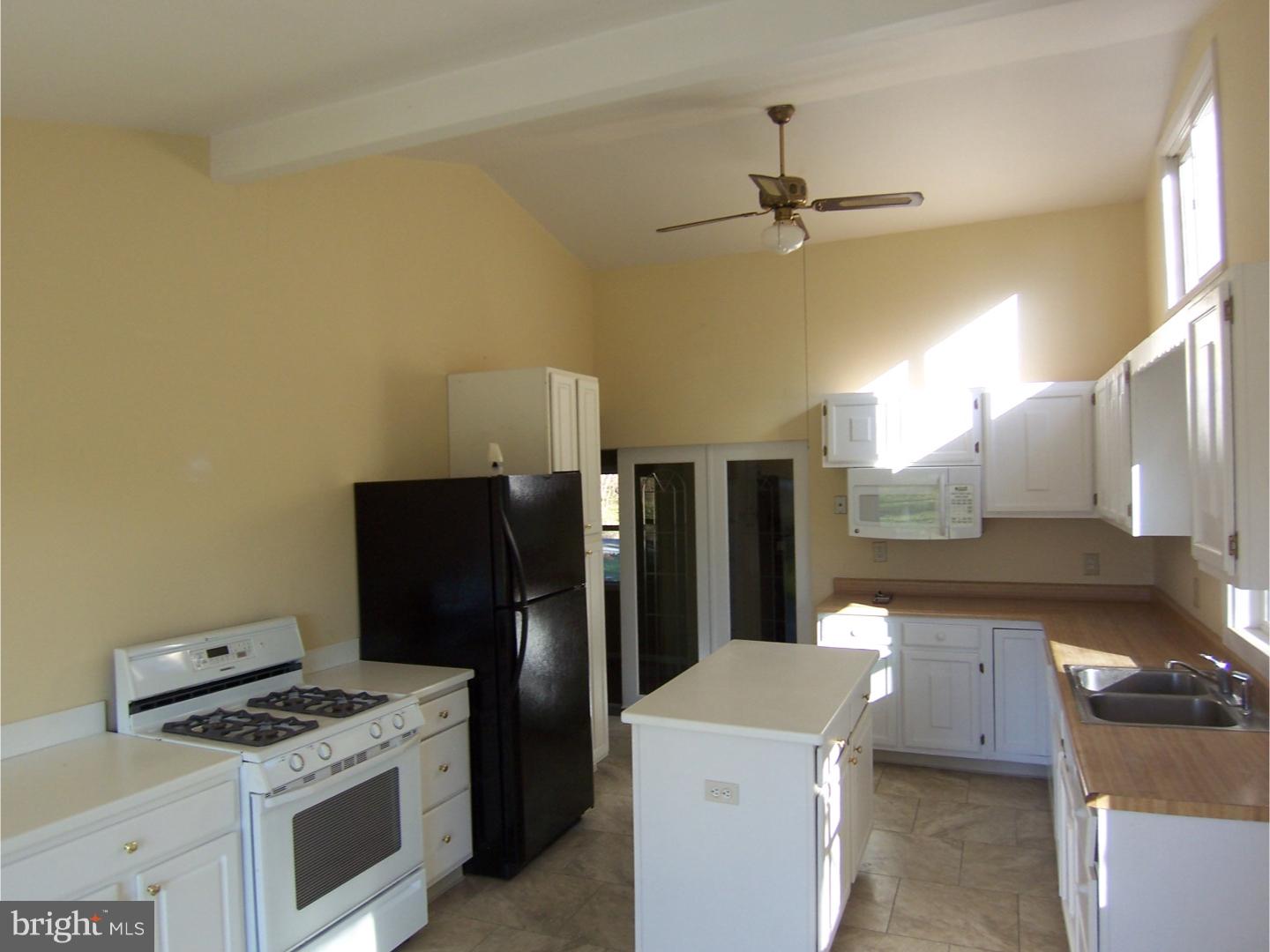 643 Scotch Road Pennington, NJ 08534 - Photo 16 of 25