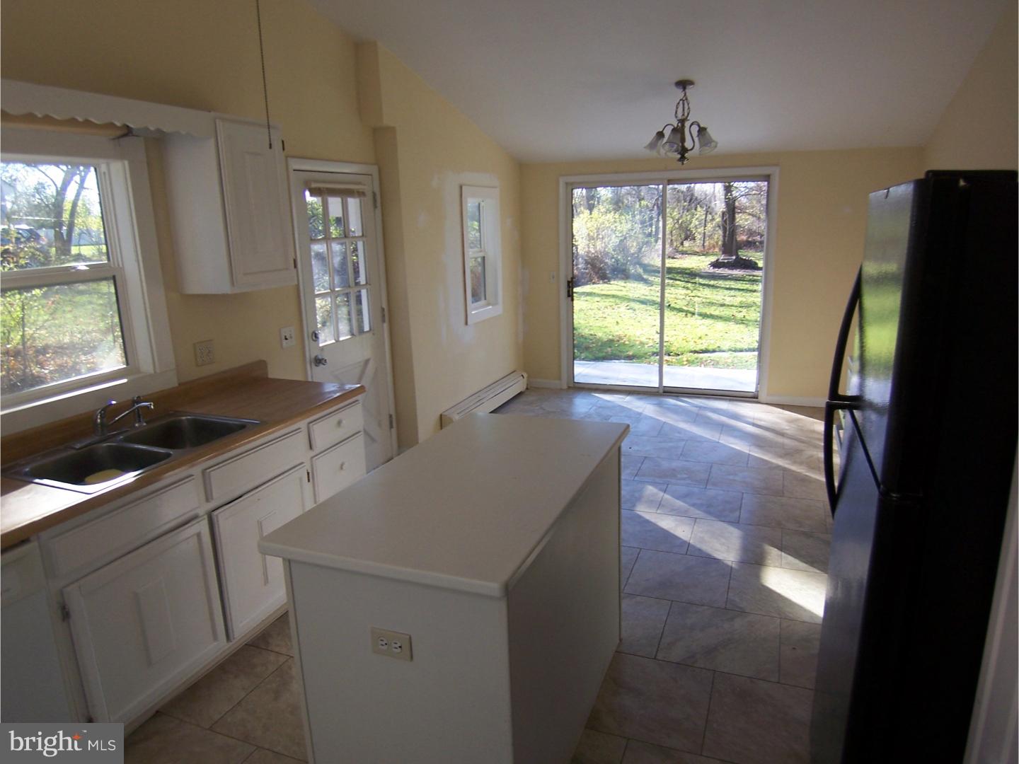 643 Scotch Road Pennington, NJ 08534 - Photo 9 of 25
