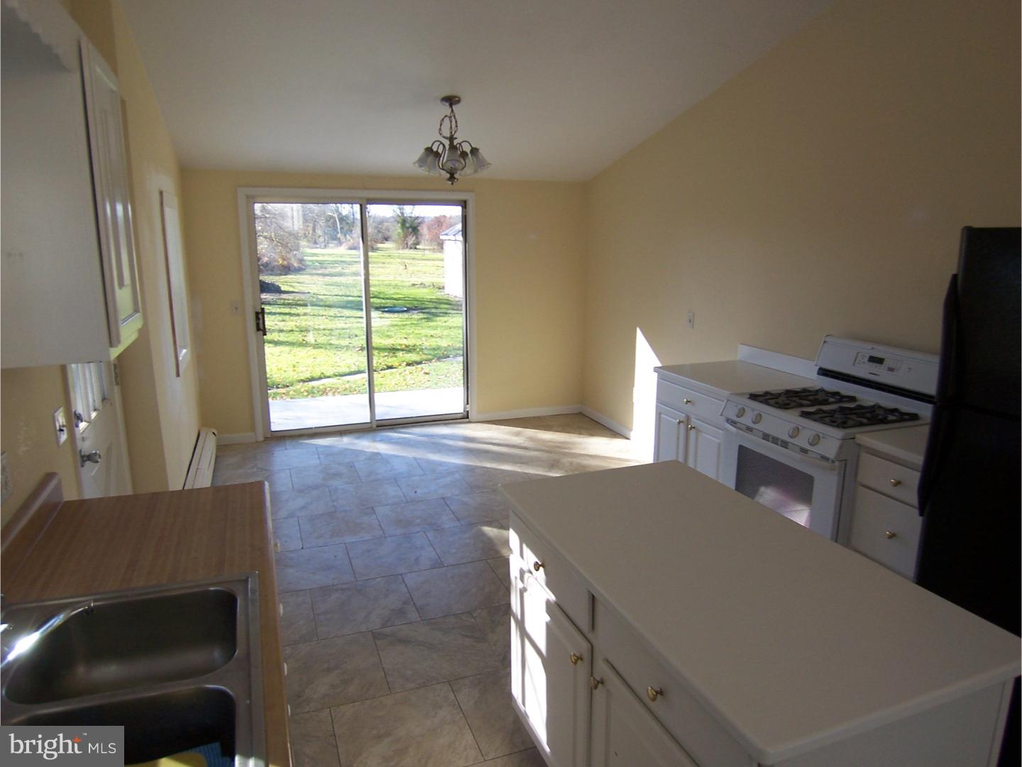 643 Scotch Road Pennington, NJ 08534 - Photo 10 of 25