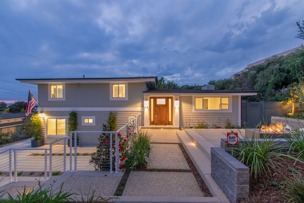 412 10th Street Del Mar, CA 92014 - Photo 2 of 25