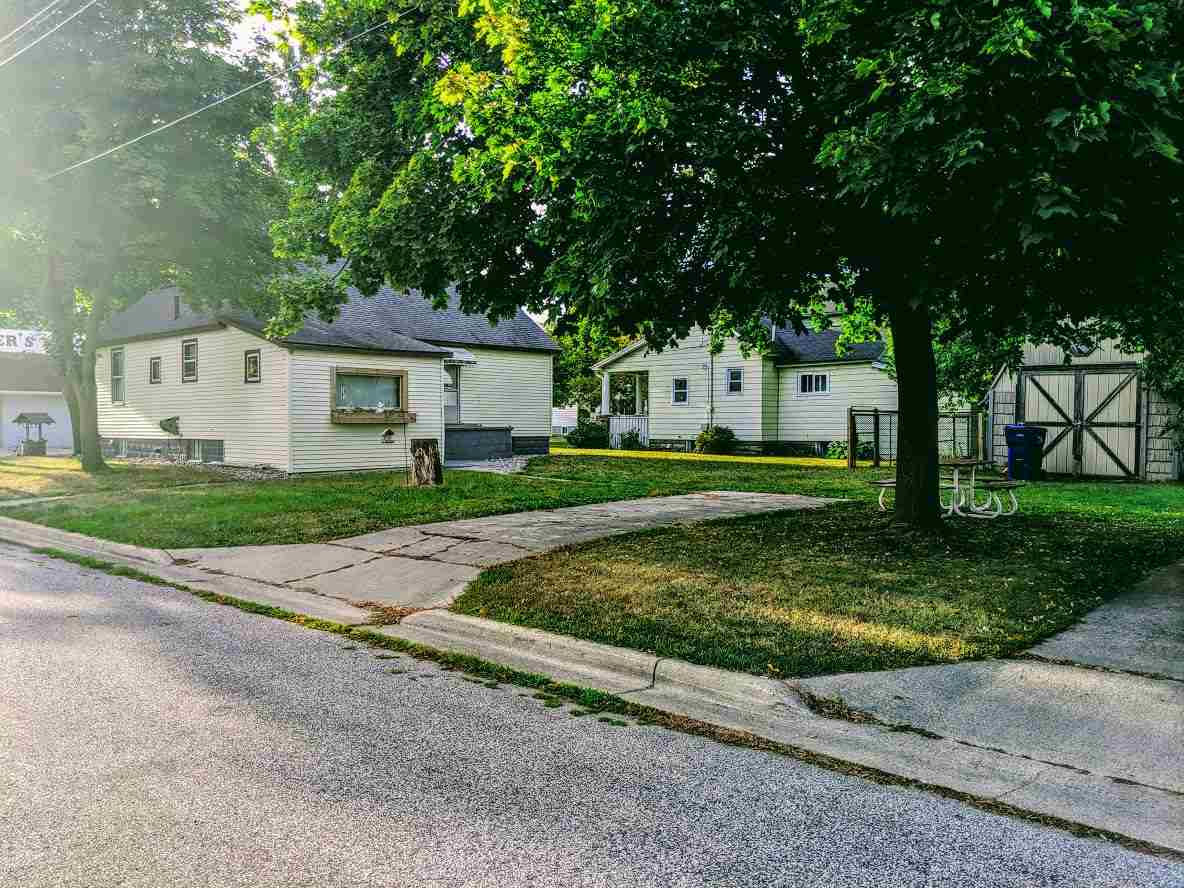 423 Ingraham Street Bay City, MI 48708 - Photo 4 of 22