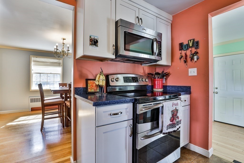 17 Carlson Road Milton, MA 02186 - Photo 7 of 28