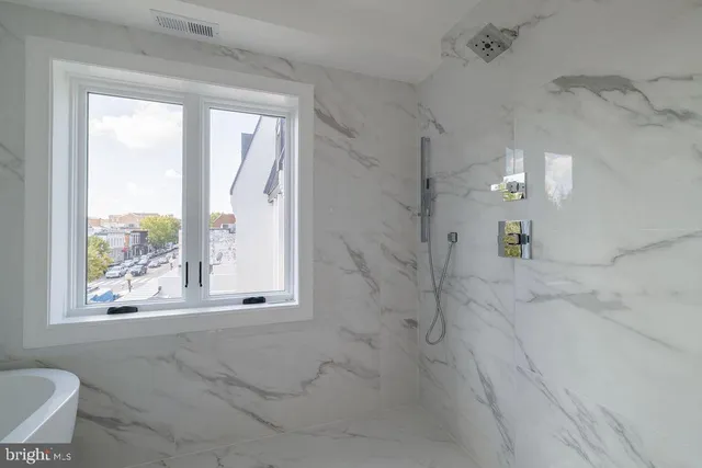 a close view of sink