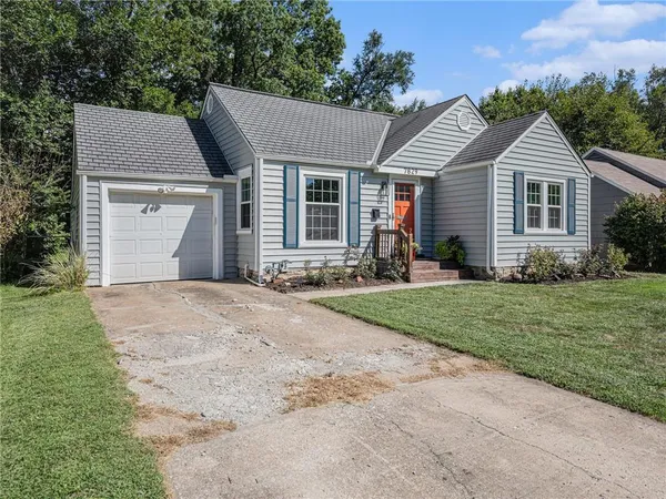 $280,000 | 7829 Jefferson Street, Kansas City, MO 64114