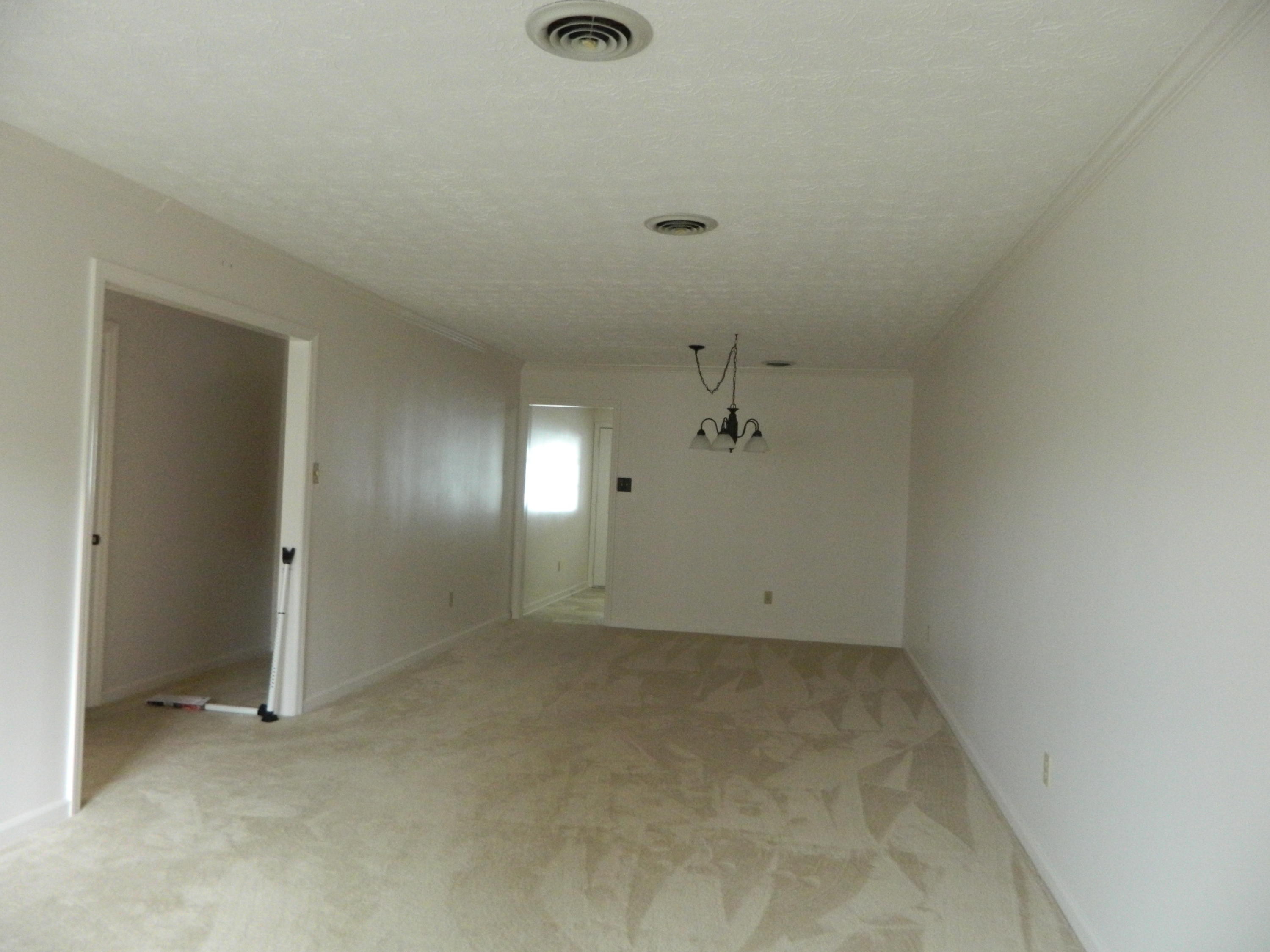 142 Golfcrest Lane Oak Ridge, TN 37830 - Photo 5 of 11 DSCN3359