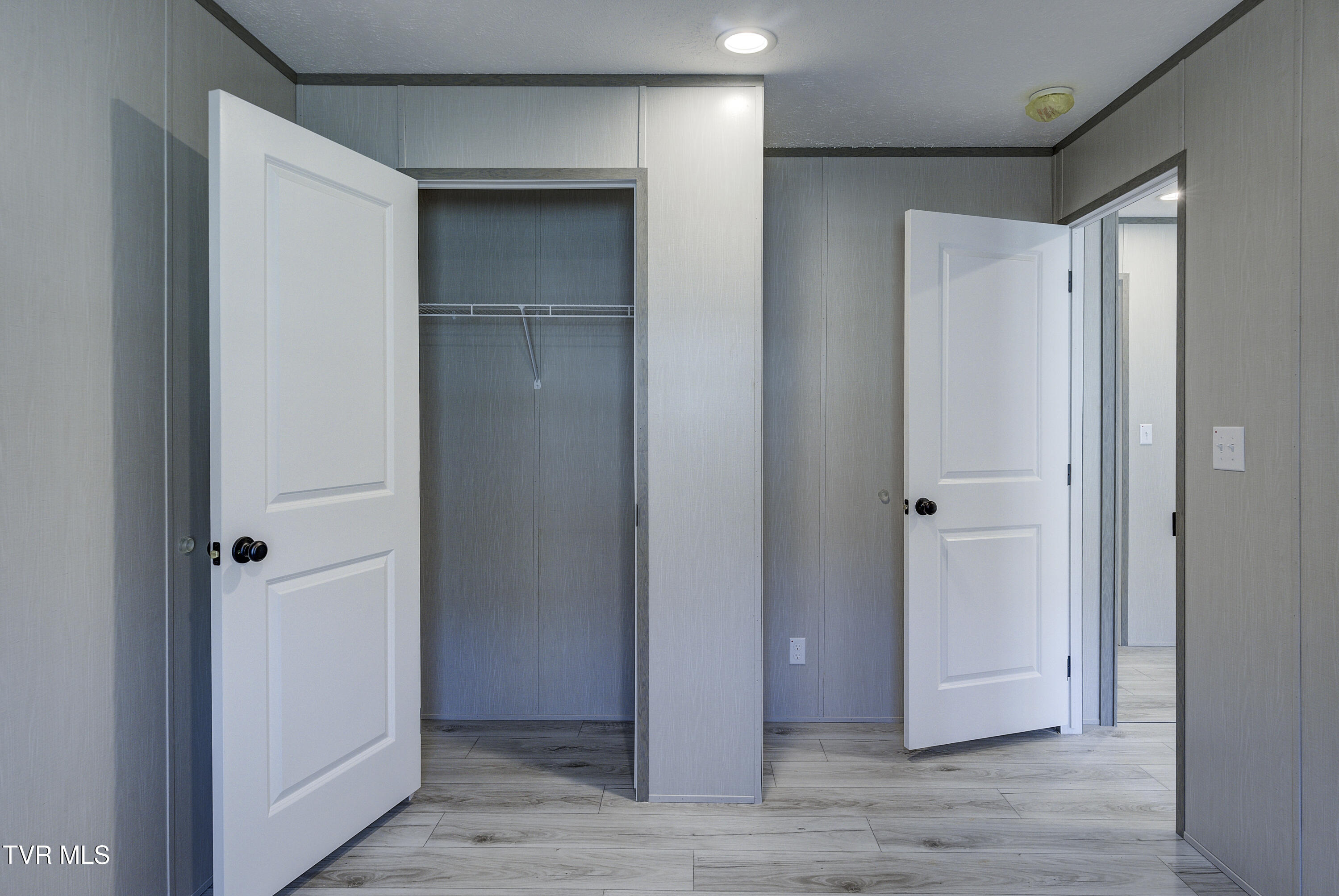 202 Florida Avenue Erwin, TN 37650 - Photo 17 of 31 Bed 2