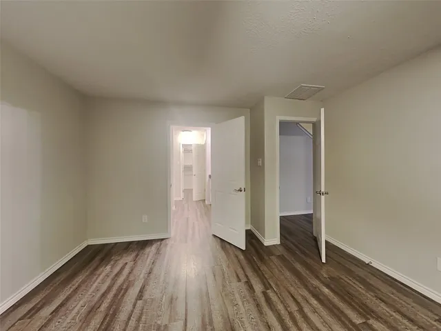 $2,490 | 6714 Hidden Colony Lane, League City, TX 77539