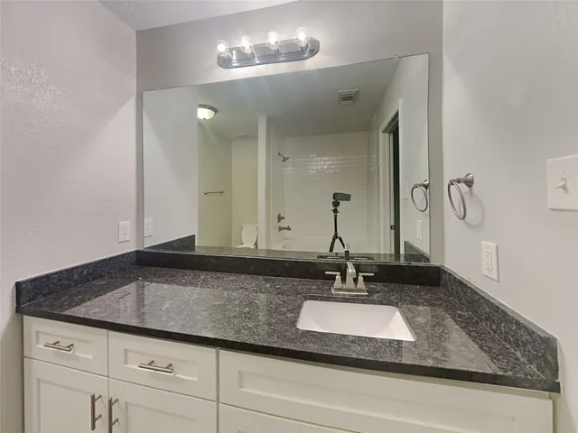 $2,490 | 6714 Hidden Colony Lane, League City, TX 77539