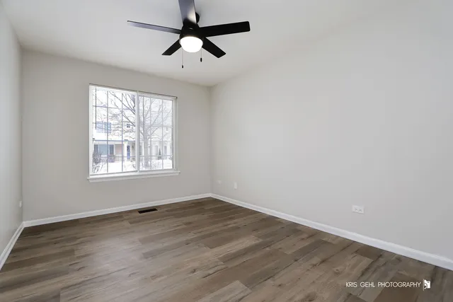 $228,900 | 39221 North Aberdeen Lane, Unit 39221, Beach Park, IL 60083