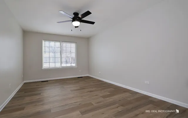 $228,900 | 39221 North Aberdeen Lane, Unit 39221, Beach Park, IL 60083