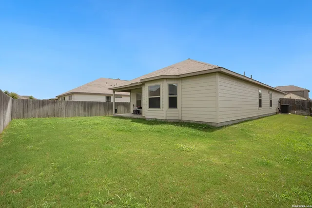 $349,900 | 161 Sambar Main, Schertz, TX 78108