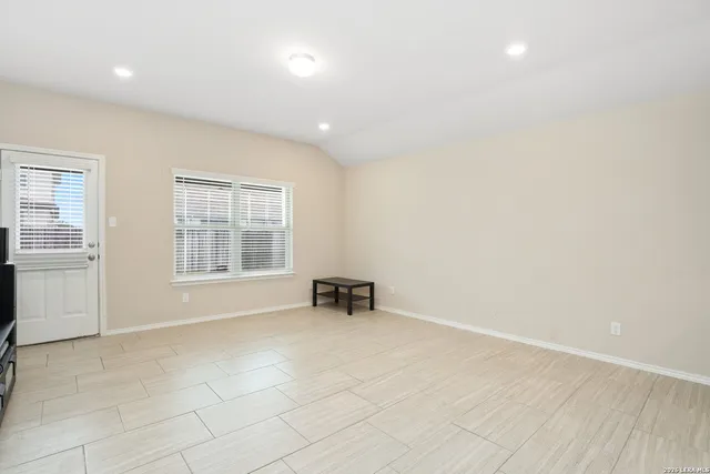 $349,900 | 161 Sambar Main, Schertz, TX 78108
