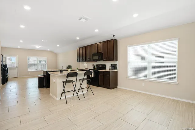 $349,900 | 161 Sambar Main, Schertz, TX 78108