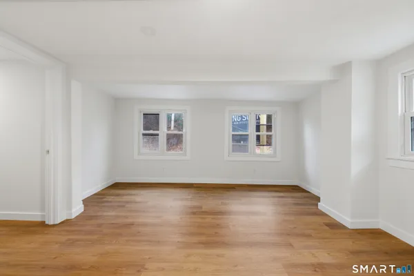 $2,200 | 96 West Main Street, Chester, CT 06412