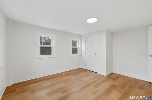 $2,200 | 96 West Main Street, Chester, CT 06412