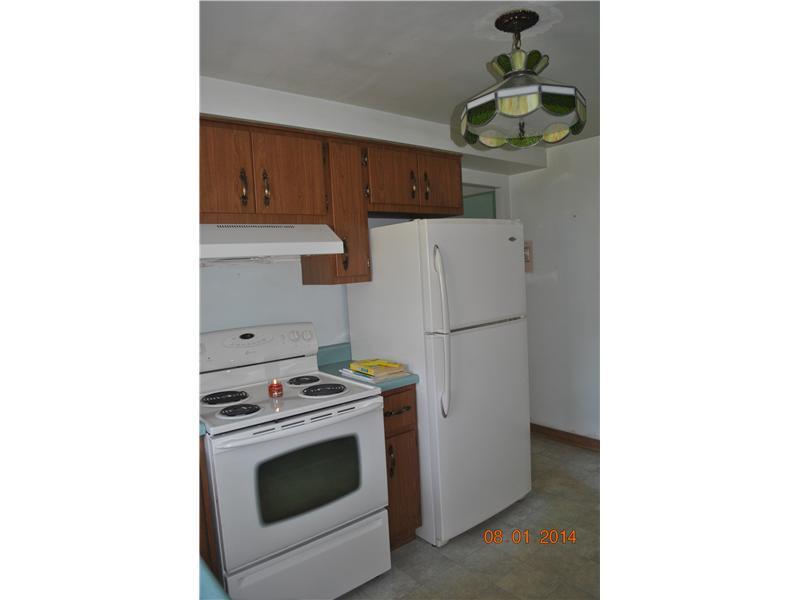 2396 Brodhead Road Aliquippa, PA 15001 - Photo 6 of 7 Kitchen.