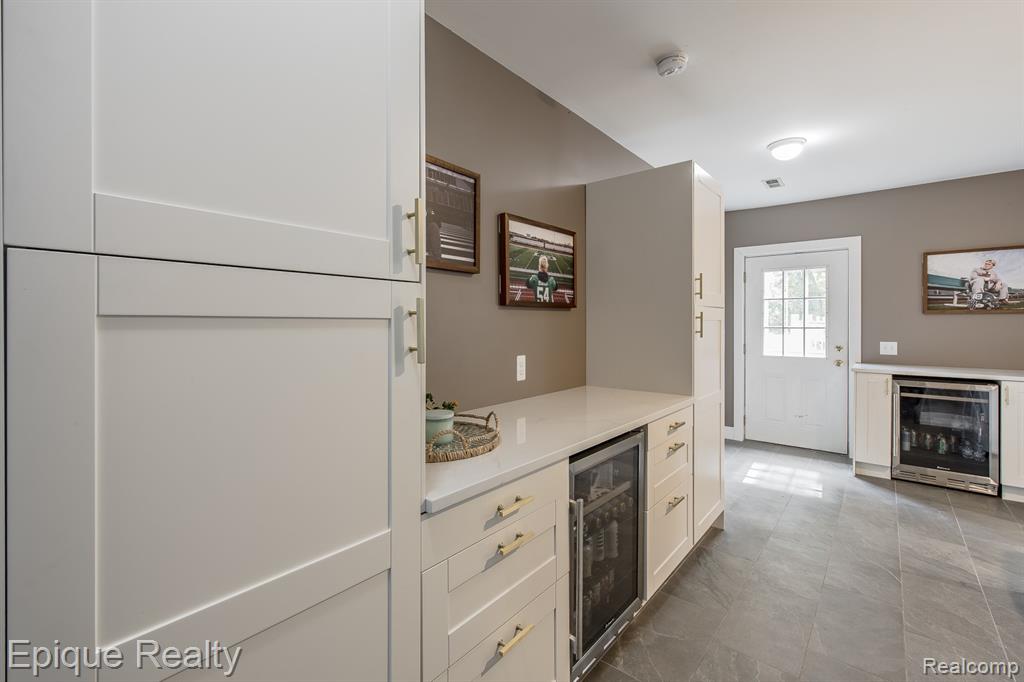 2999 Buckner Road Lake Orion, MI 48362 - Photo 15 of 52 Gallery Image 15