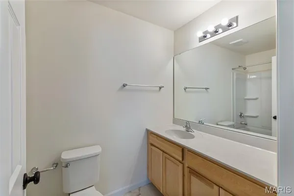 $394,900 | 414 Winding Bluffs Court, Fenton, MO 63026