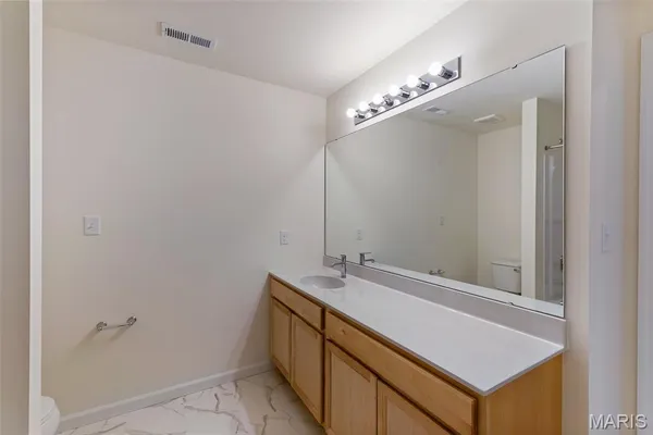 $394,900 | 414 Winding Bluffs Court, Fenton, MO 63026