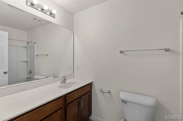 $408,216 | 414 Winding Bluffs Court, Fenton, MO 63026