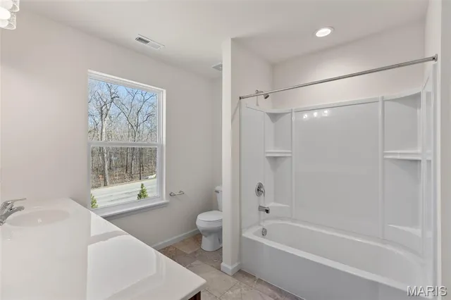 $408,216 | 414 Winding Bluffs Court, Fenton, MO 63026