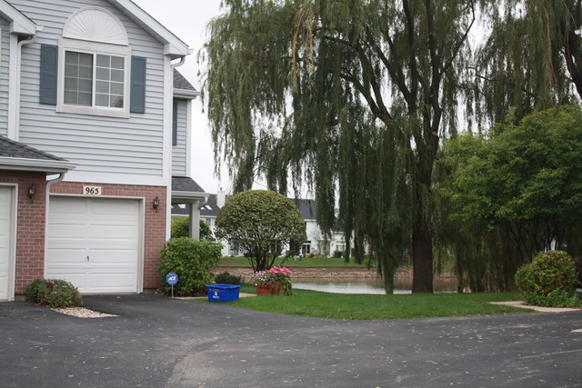 961 Ripple Ridge Cove, Unit 961 Darien, IL 60561 - Photo 2 of 25