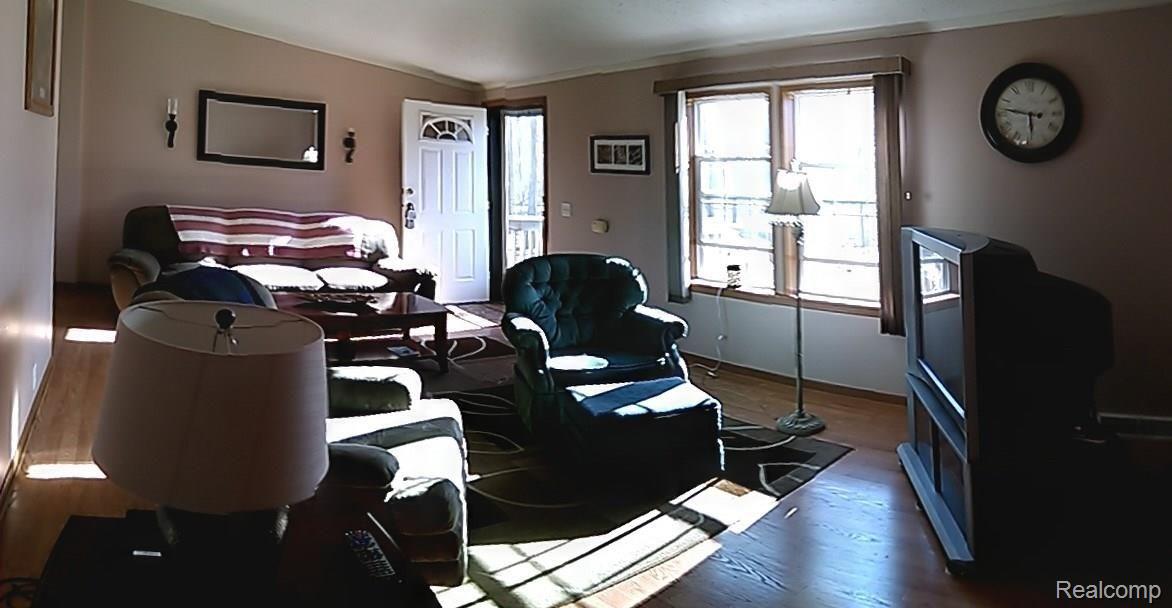 5710 Hunt Road Adrian, MI 49221 - Photo 4 of 36 PANO_20160416_174540_564.jpg