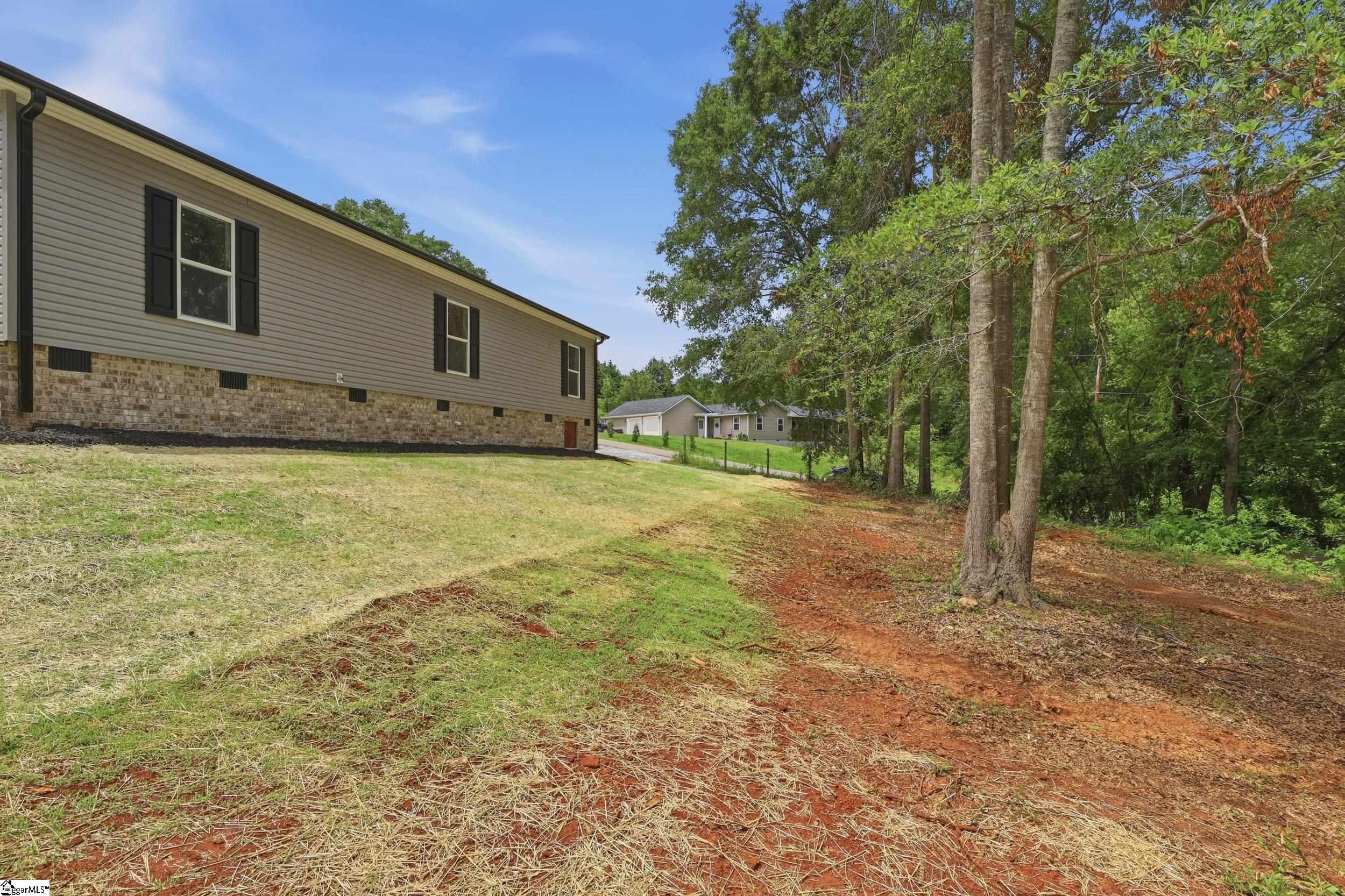 210 Frontier Drive Easley, SC 29640 - Photo 26 of 27