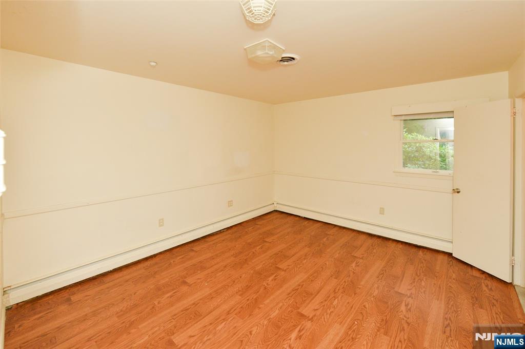 105 Ricker Drive Ringwood, NJ 07456 - Photo 17 of 33