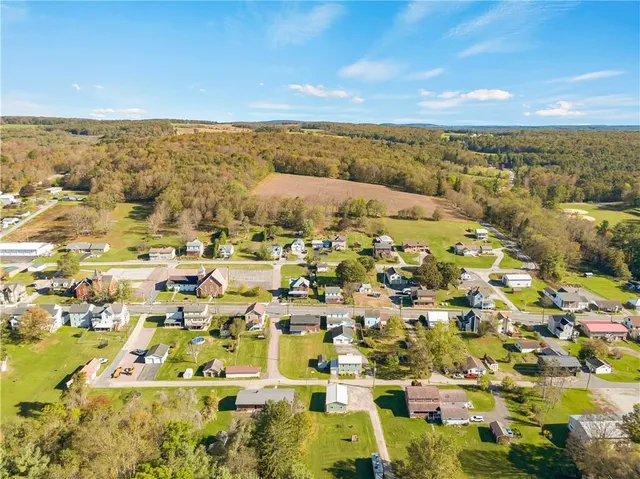 $60,000 | 925 Main Street, Shanksville, PA 15560