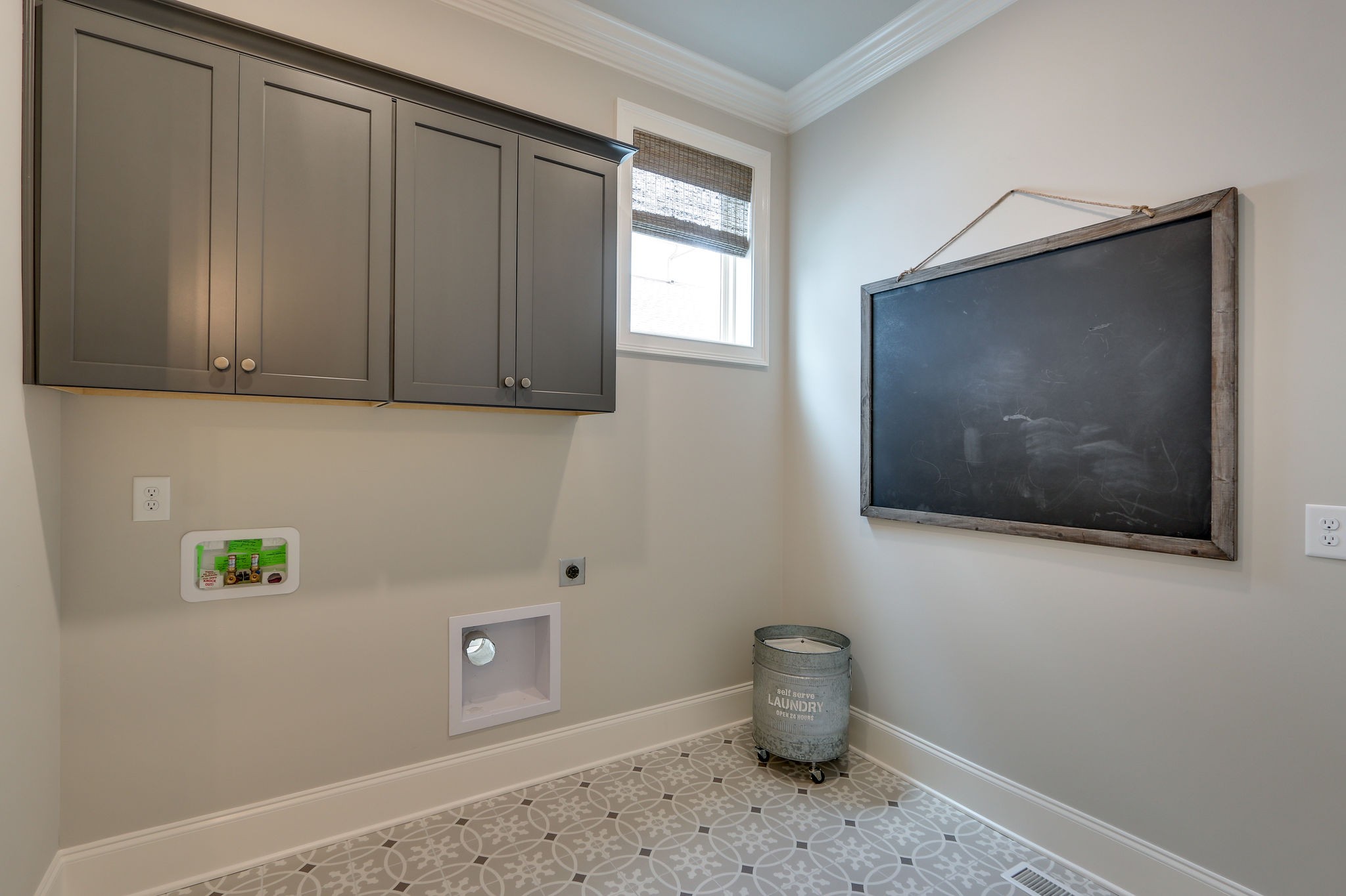 513 Rowan Street Franklin, TN 37064 - Photo 21 of 36 a bathroom with a toilet