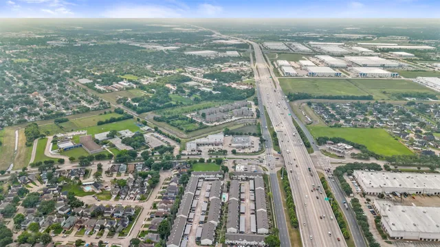 $1,400 | 8713 Village Of Fondren, Unit 8713, Houston, TX 77071