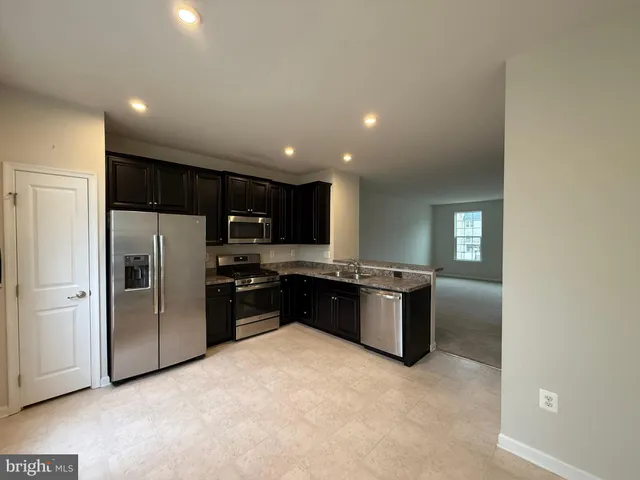 $2,195 | 505 Rolling Valley Drive, Fredericksburg, VA 22405