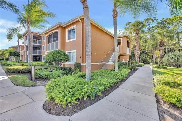 $2,350 | 1865 Florida Club Drive, Unit 6211, Naples, FL 34112