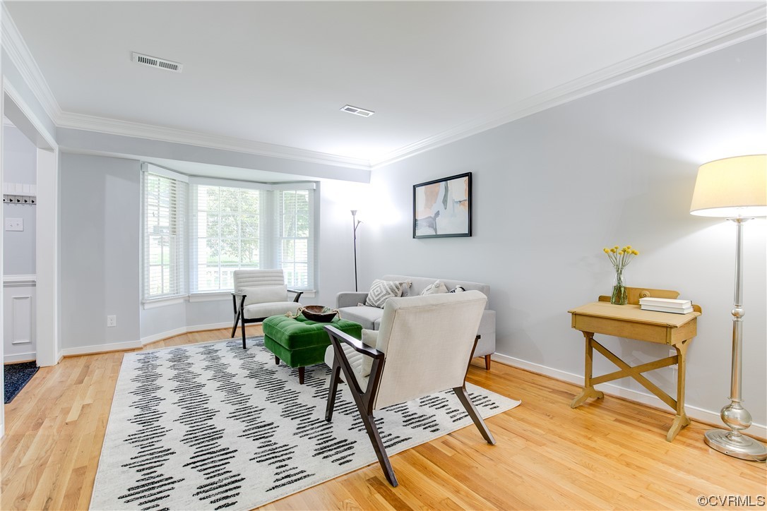 5709 Ridge Point Court Midlothian, VA 23112 - Photo 9 of 40 a living room with furniture and a window