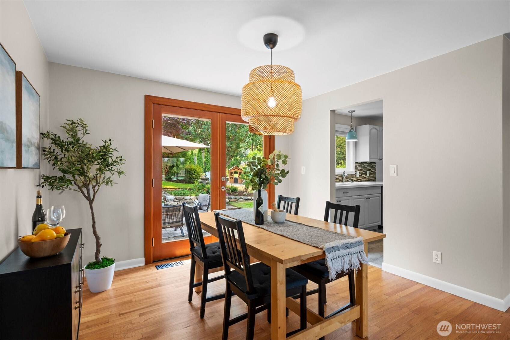 8314 224th Street Southwest Edmonds, WA 98026 - Photo 5 of 28 Gallery Image 5